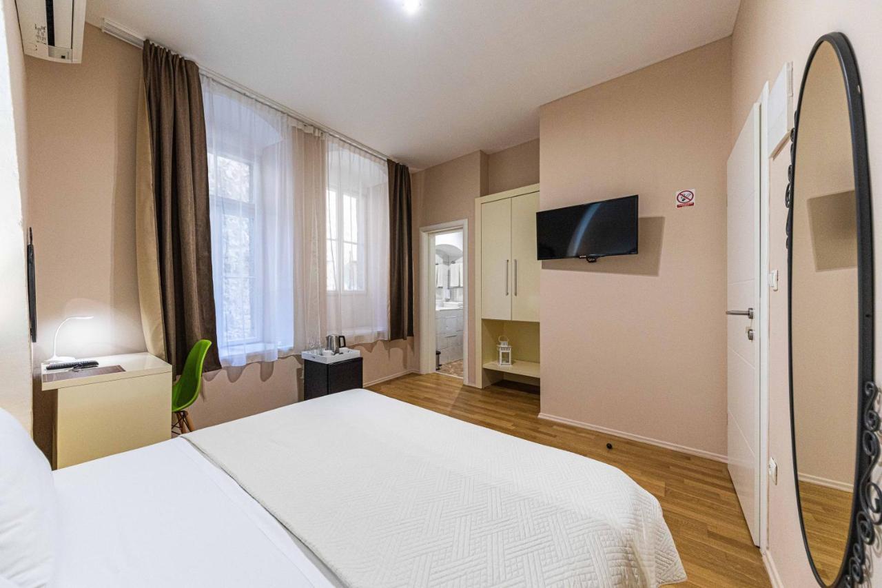 Pjaca City Rooms Split Exterior photo