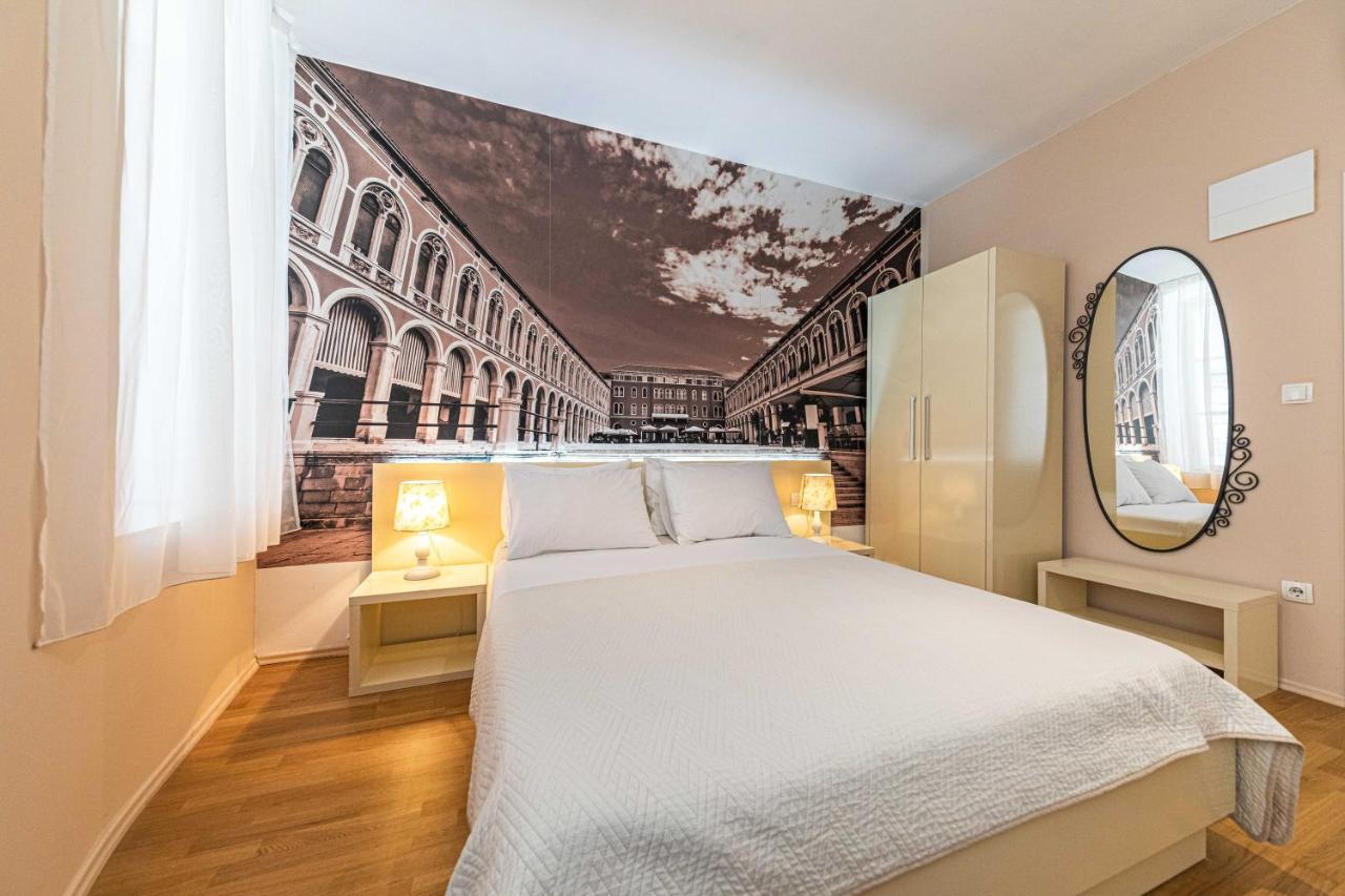 Pjaca City Rooms Split Exterior photo